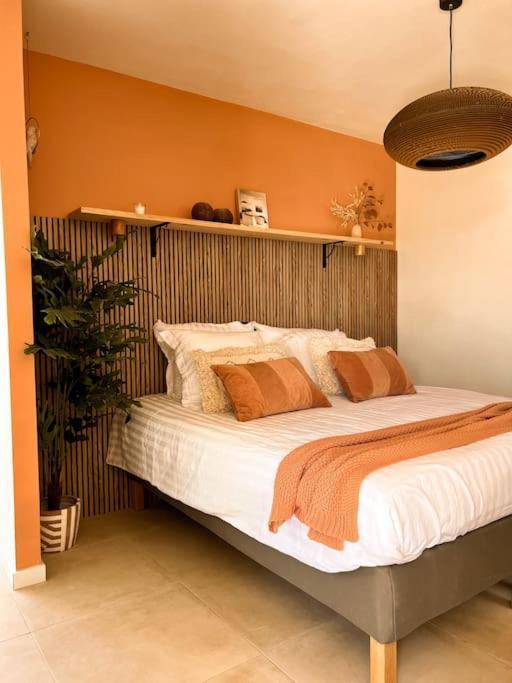 Luxury House Front Line Сasa de vacaciones